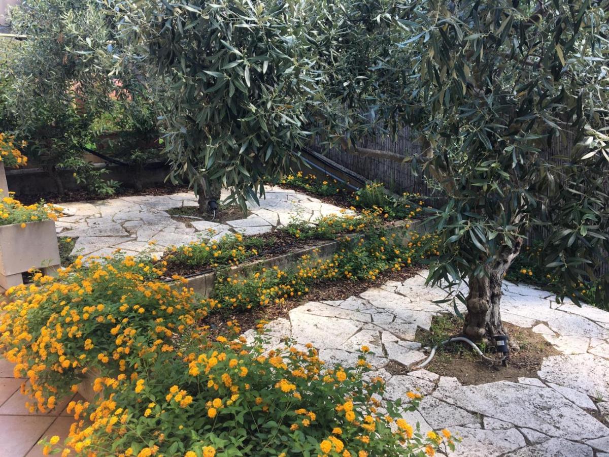 Al Poggio - Luxury Rooms Capoterra Εξωτερικό φωτογραφία